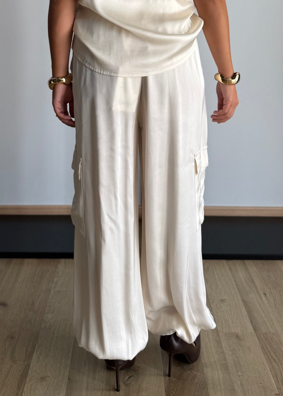 Pantalone cargo satinato latte - ZAHJR
