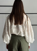Carica l'immagine nel visualizzatore della galleria, Camicia ZAHJR ricamata
