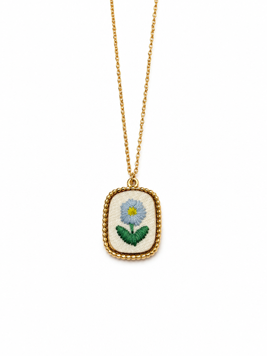 Collana fiore celeste