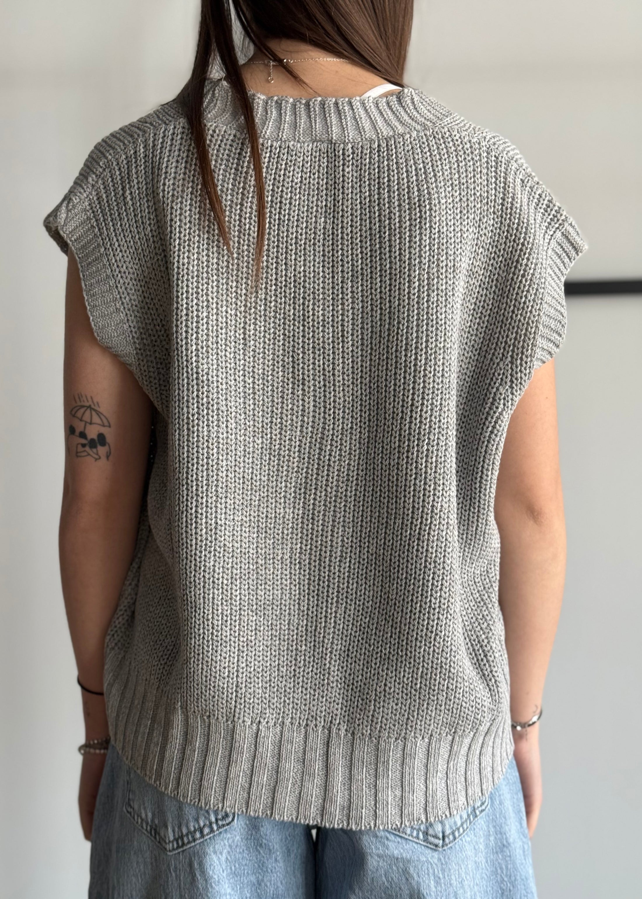 Gilet ZAHJR in maglia con bottoni perla