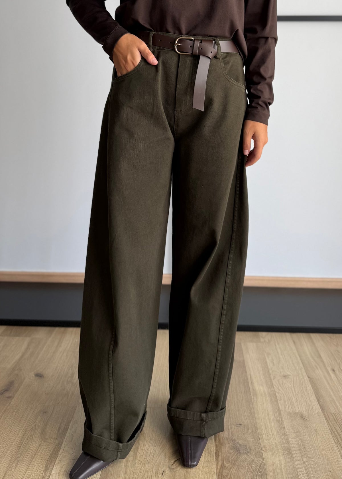 Jeans militare barrel con cintura - ZAHJR