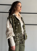 Carica l'immagine nel visualizzatore della galleria, Gilet KONTATTO jacquard
