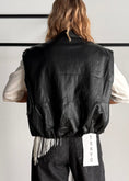 Carica l'immagine nel visualizzatore della galleria, Gilet biker effetto pelle - PHILIALOFT
