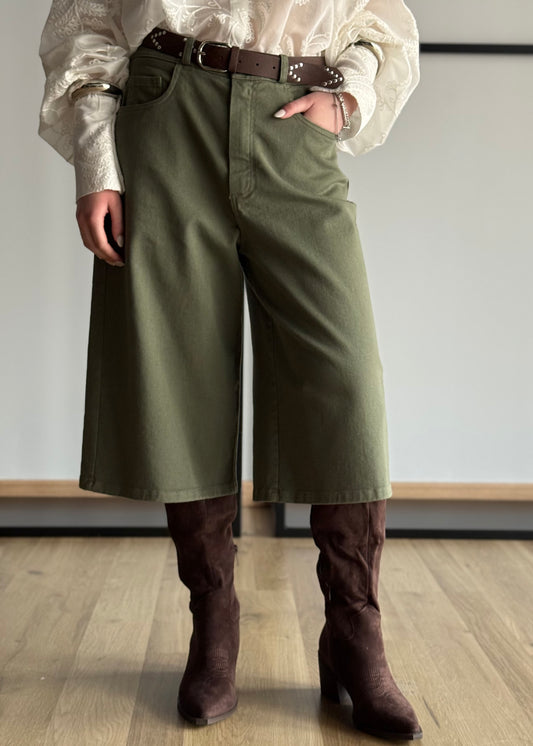 Bermuda ZAHJR militare