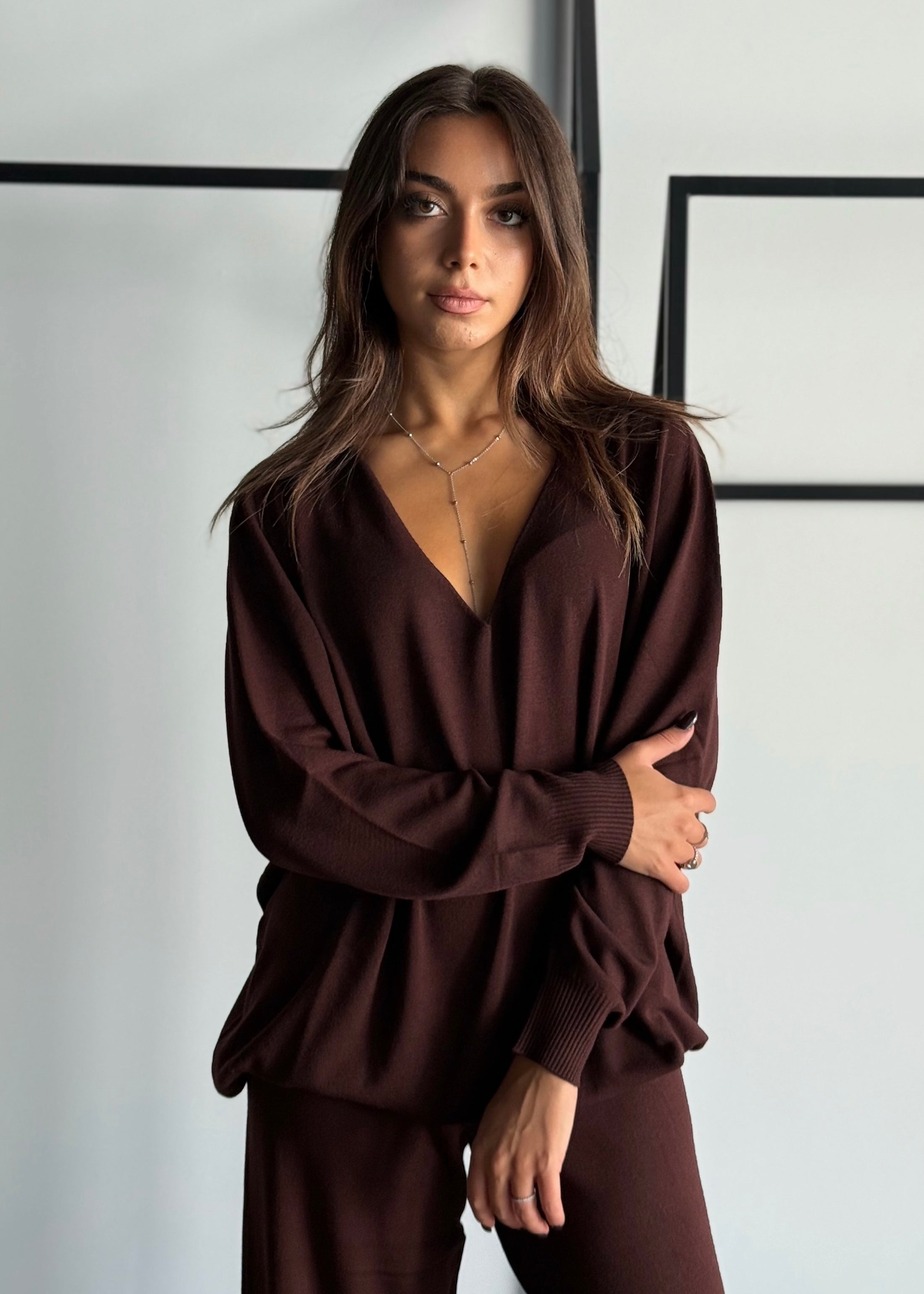 Maglia in viscosa scollo a V -KONTATTO
