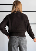 Carica l'immagine nel visualizzatore della galleria, Maglia trecce moro girocollo - ZAHJR
