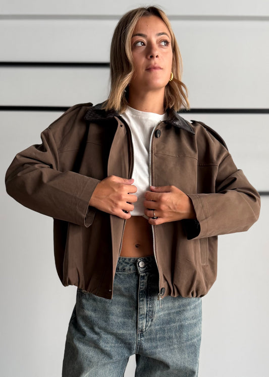 Giacca Bomber taupe con Collo in Ecopelle