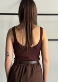 Carica l'immagine nel visualizzatore della galleria, Top KONTATTO a coste cioccolato
