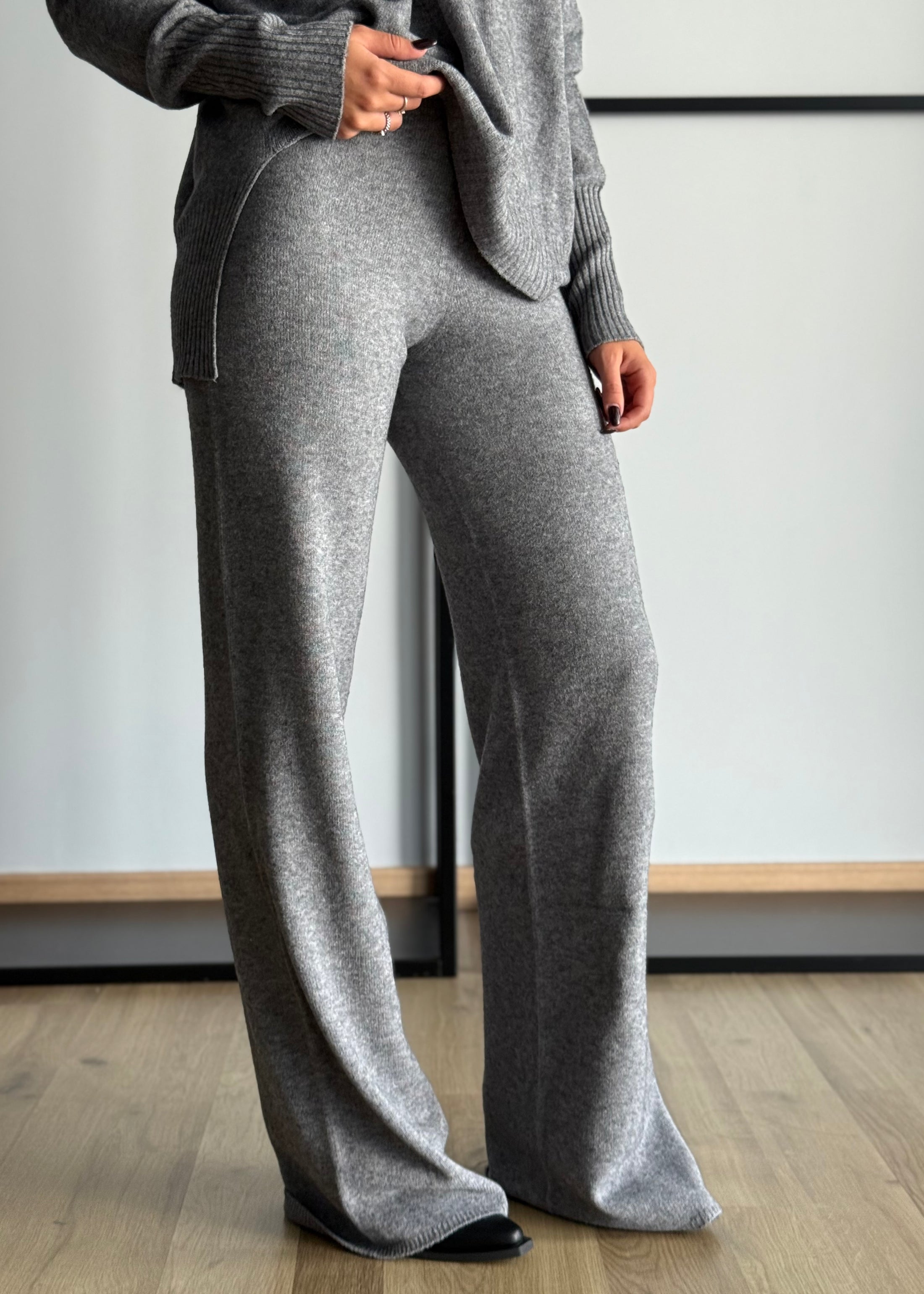 Pantaloni in viscosa a palazzo -KONTATTO