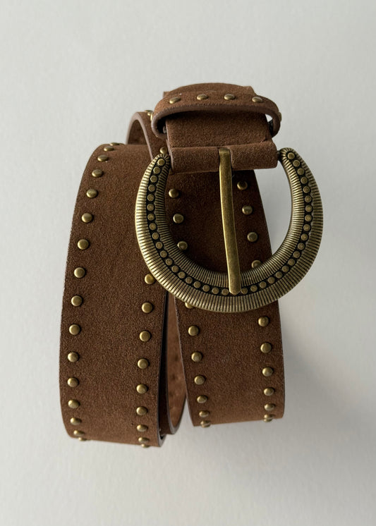 Cintura in camoscio marrone con borchie e fibbia vintage