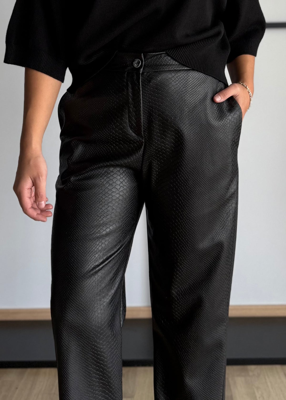 Pantalone nero effetto pitone - ZAHJR