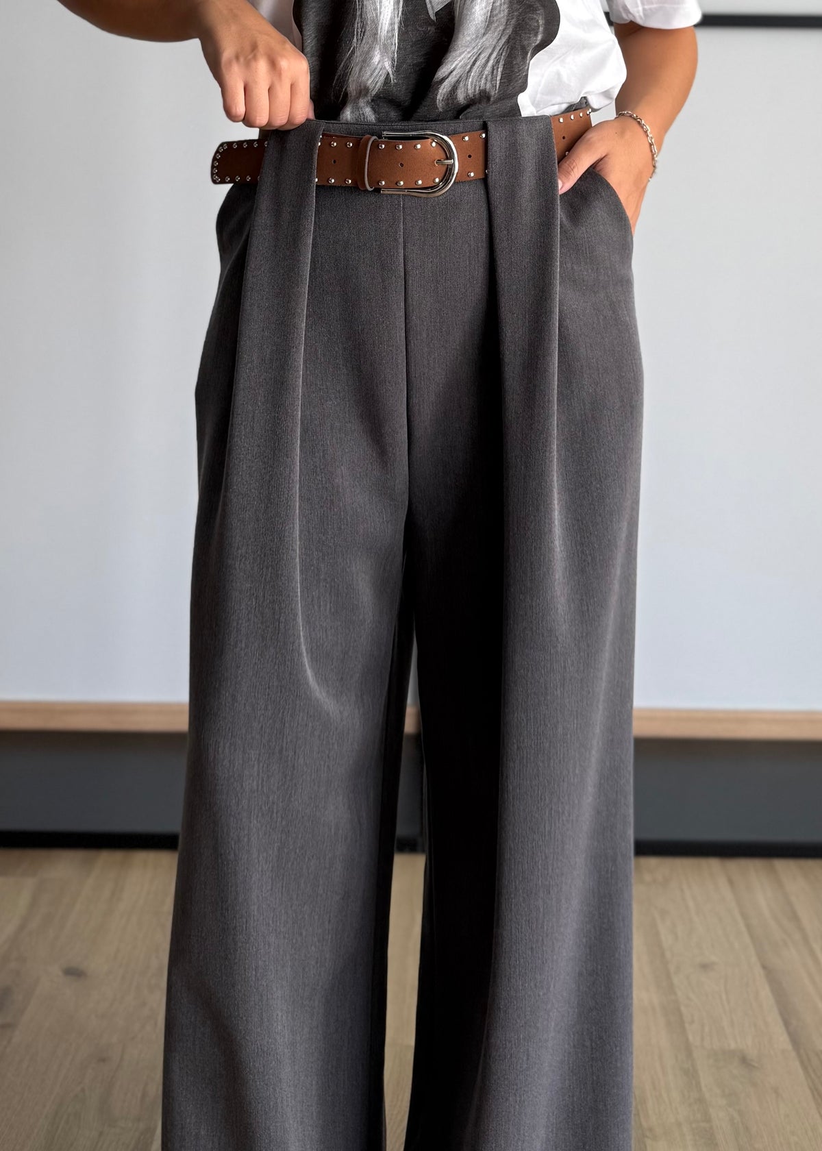 Pantalone palazzo con cintura borchiata - PHILIALOFT