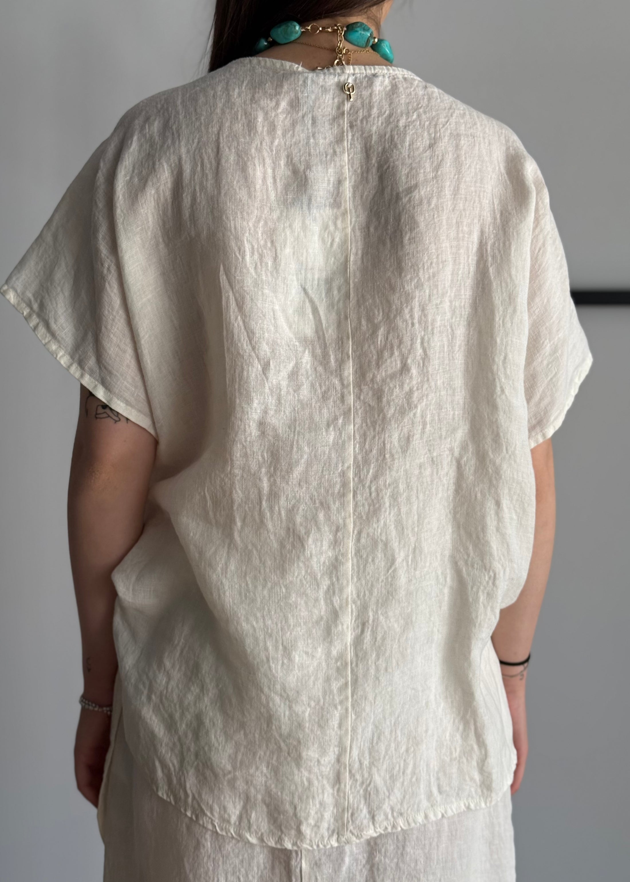 Blusa PHILIALOFT in lino burro con scollo regolabile