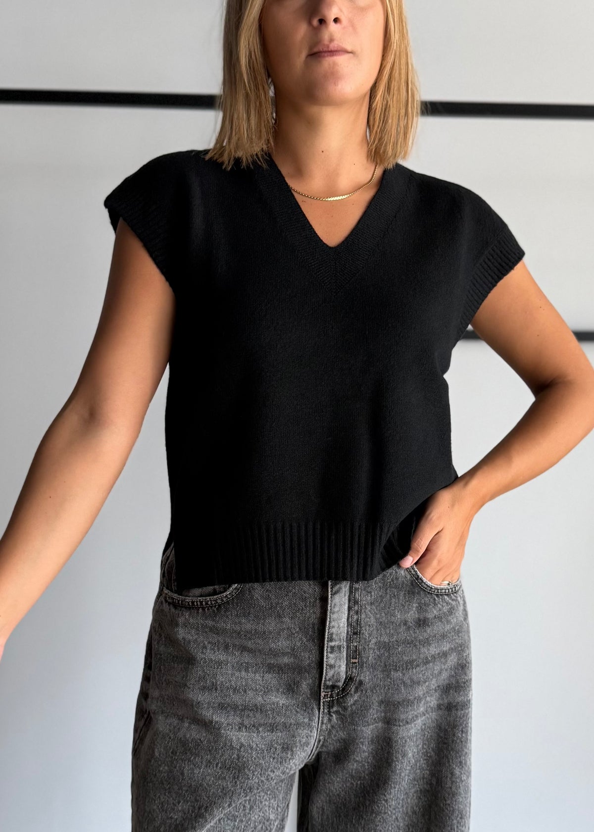 Gilet in maglia con scollo V nero - ZAHJR