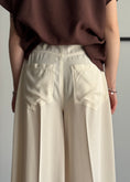 Carica l'immagine nel visualizzatore della galleria, Pantalone palazzo ZAHJR con cintura borchiata
