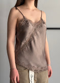 Carica l'immagine nel visualizzatore della galleria, Top lingerie THEVICE fango
