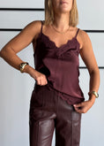 Carica l'immagine nel visualizzatore della galleria, Top lingerie vino con pizzo - ZAHJR
