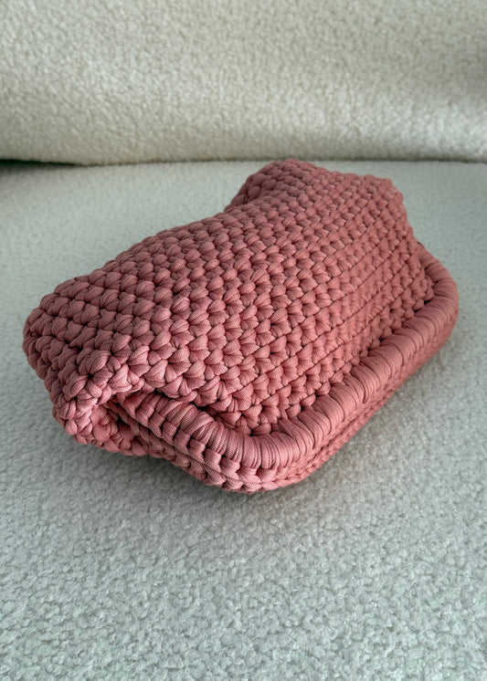 Clutch intrecciata malva