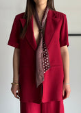 Carica l'immagine nel visualizzatore della galleria, Blazer monopetto ZAHJR con foulard
