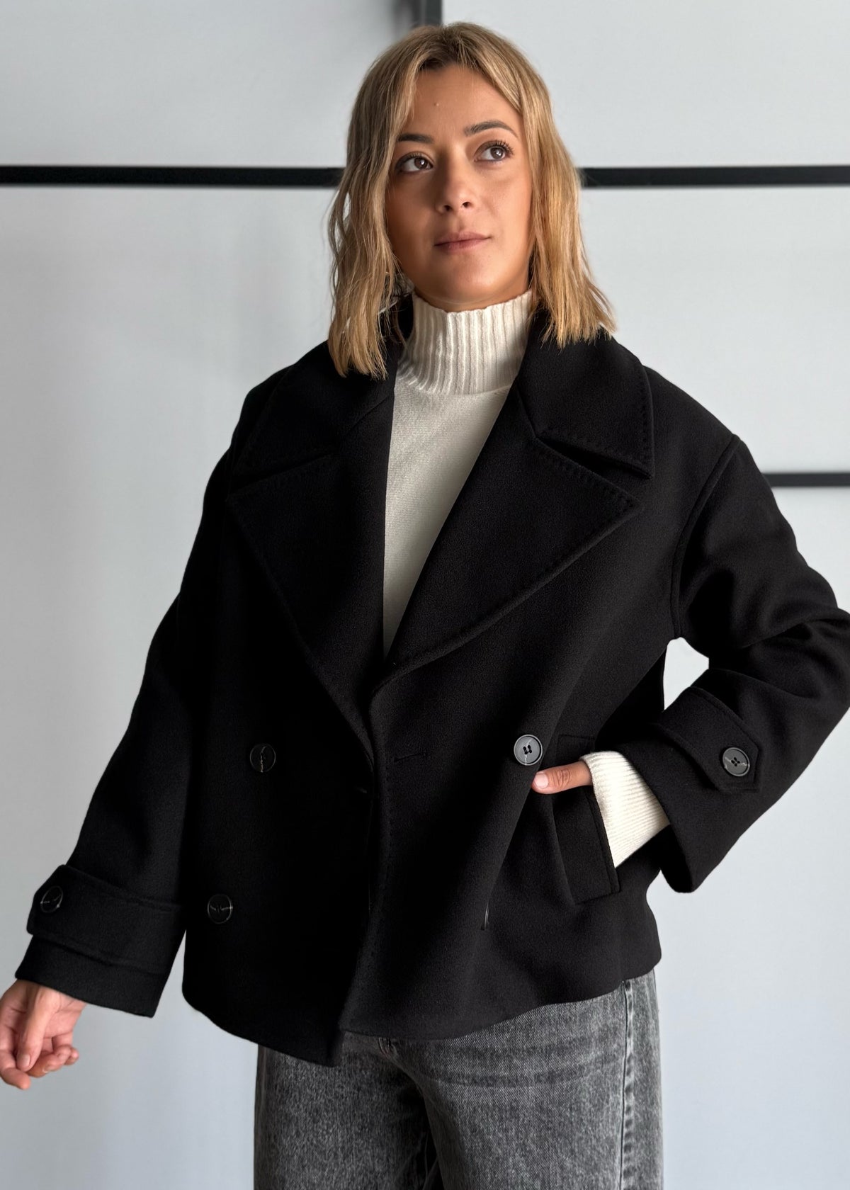 Cappotto doppiopetto nero con maxi revers - ZAHJR