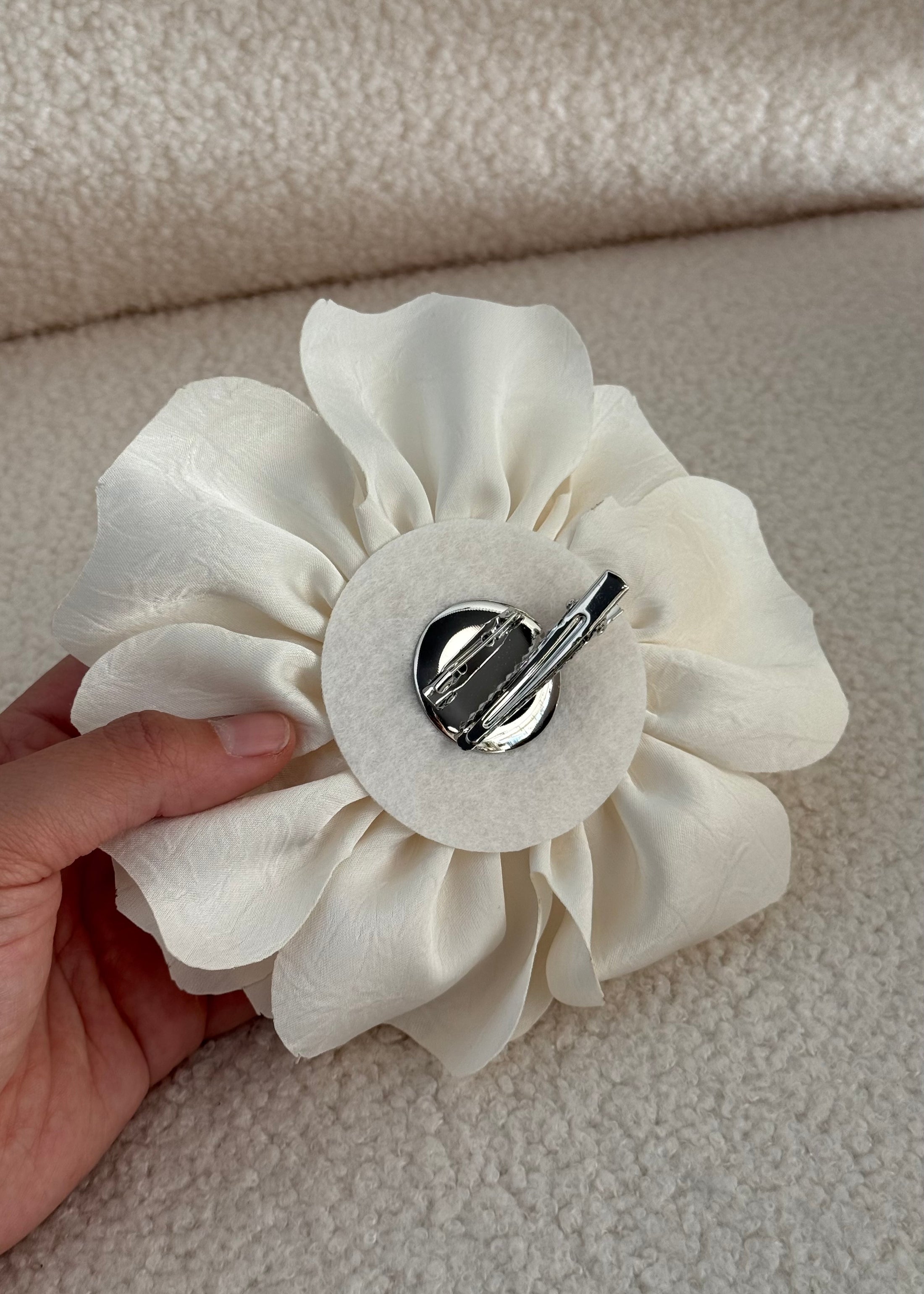 Spilla bloom rose